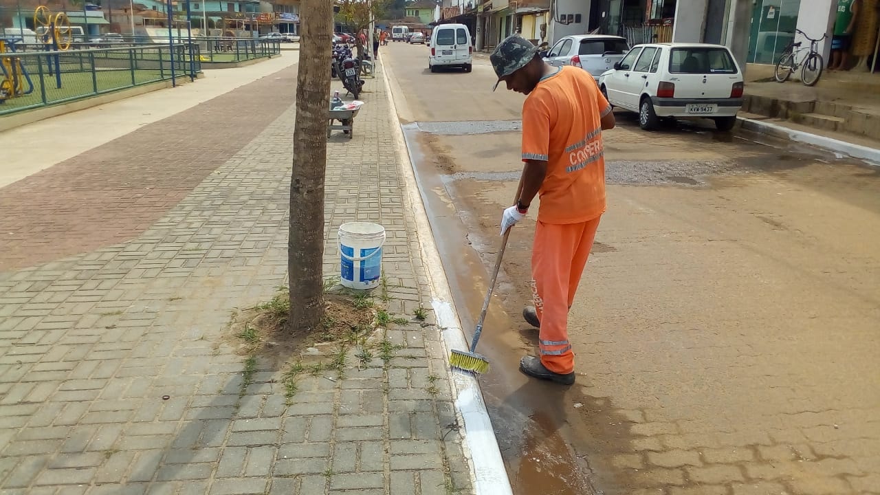 Praça Benedito Antônio recebe serviços de manutenção nesta sexta-feira (28)