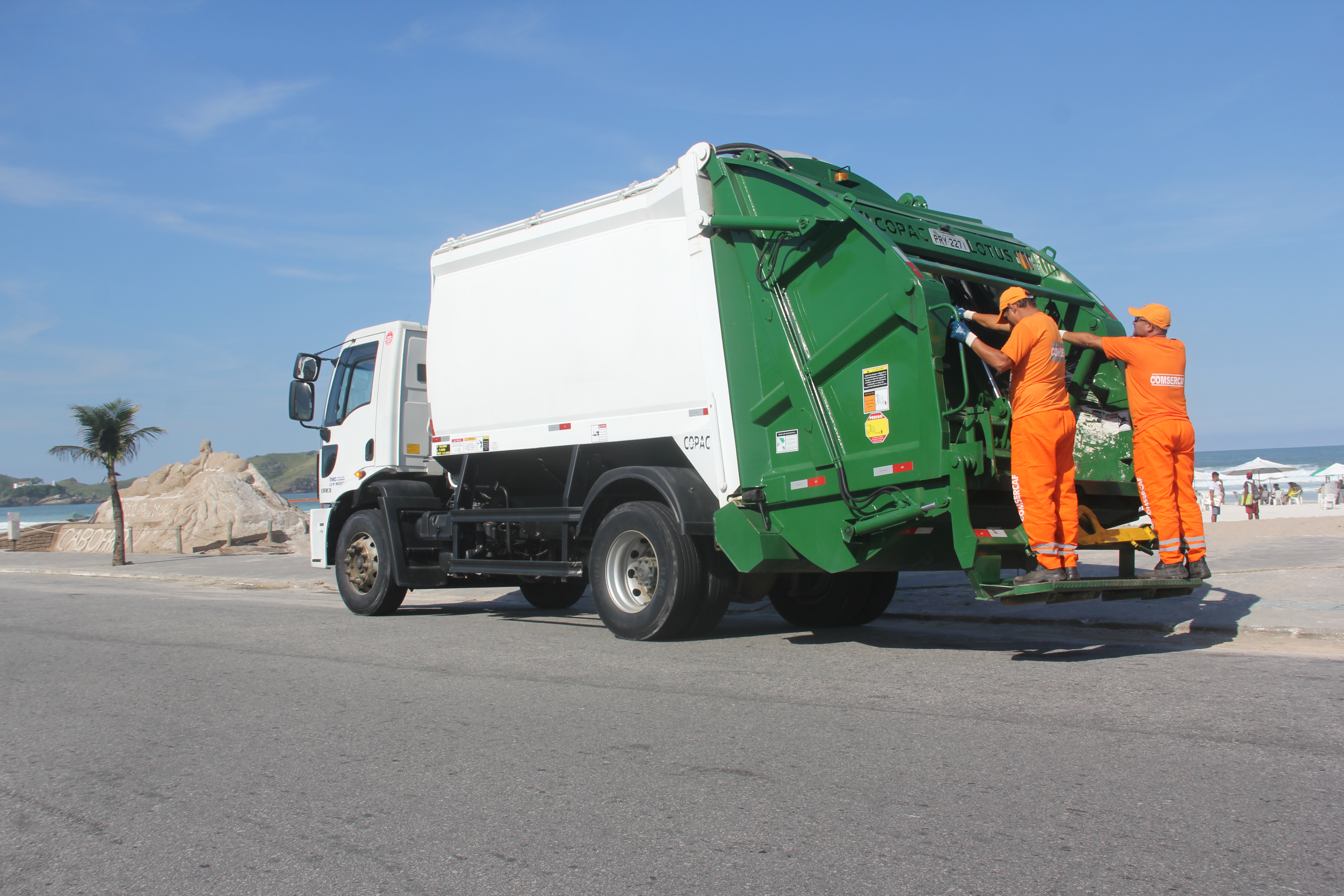 Prefeitura recolhe mais de 2.500 toneladas de lixo de sexta (27) a quarta-feira (01)
