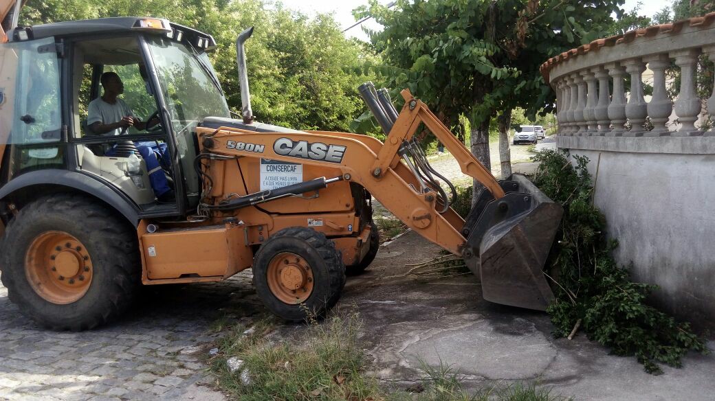 Comsercaf realiza mutirão na Vila do Sol