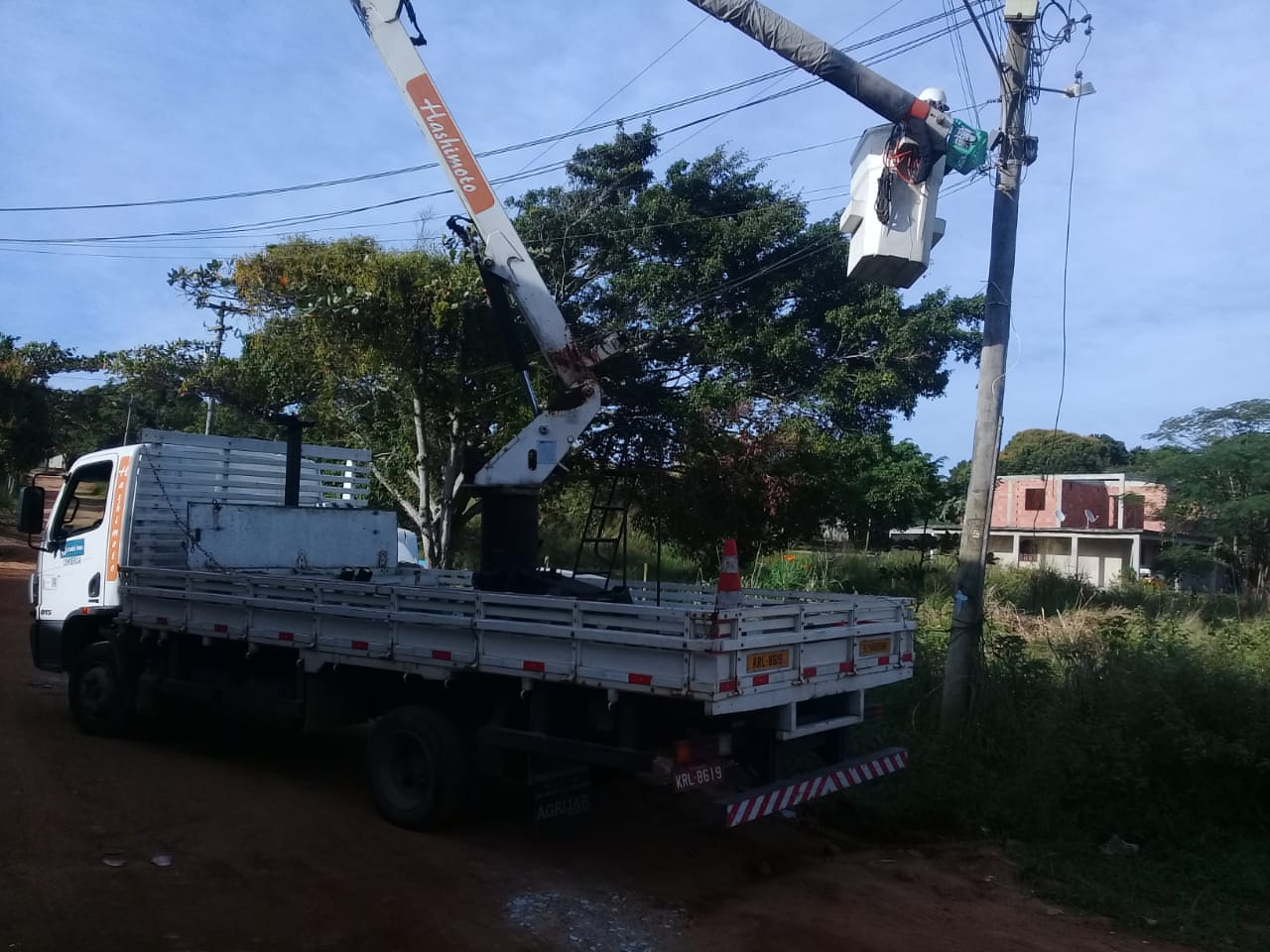 Prefeitura realiza manutenção da iluminação pública na área rural de Cabo Frio