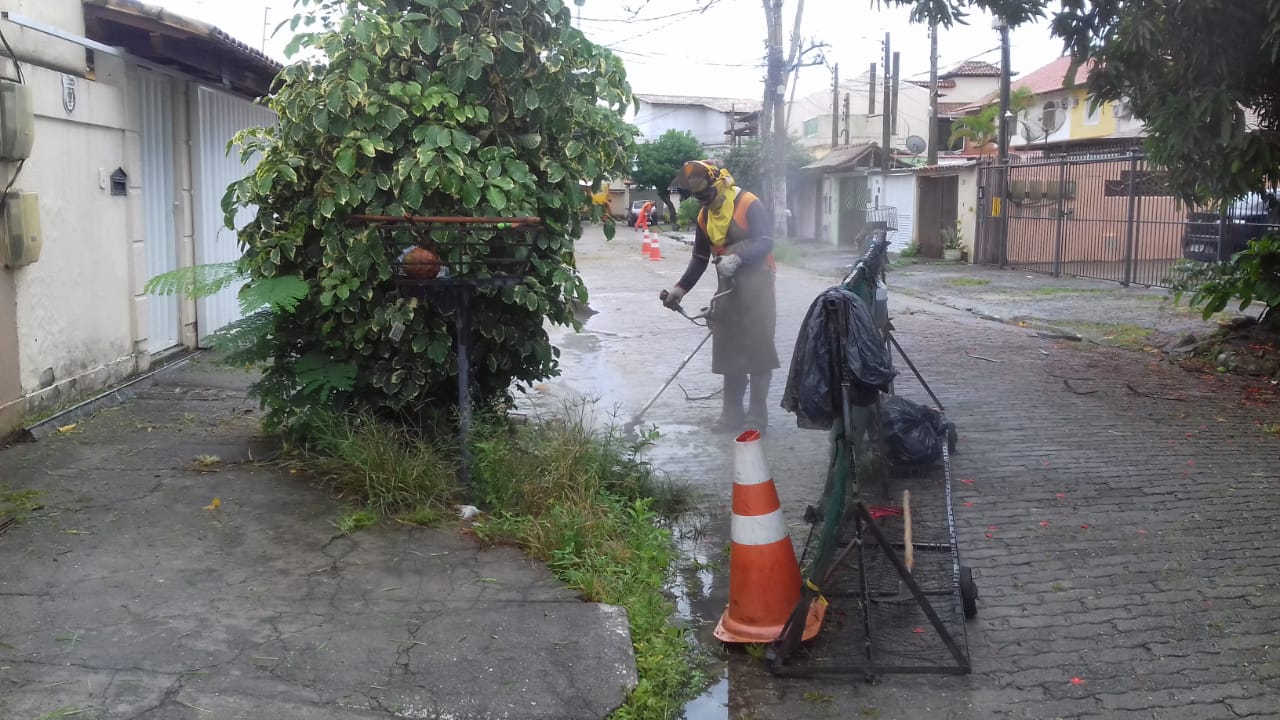 Prefeitura inicia mutirão de limpeza no Portinho