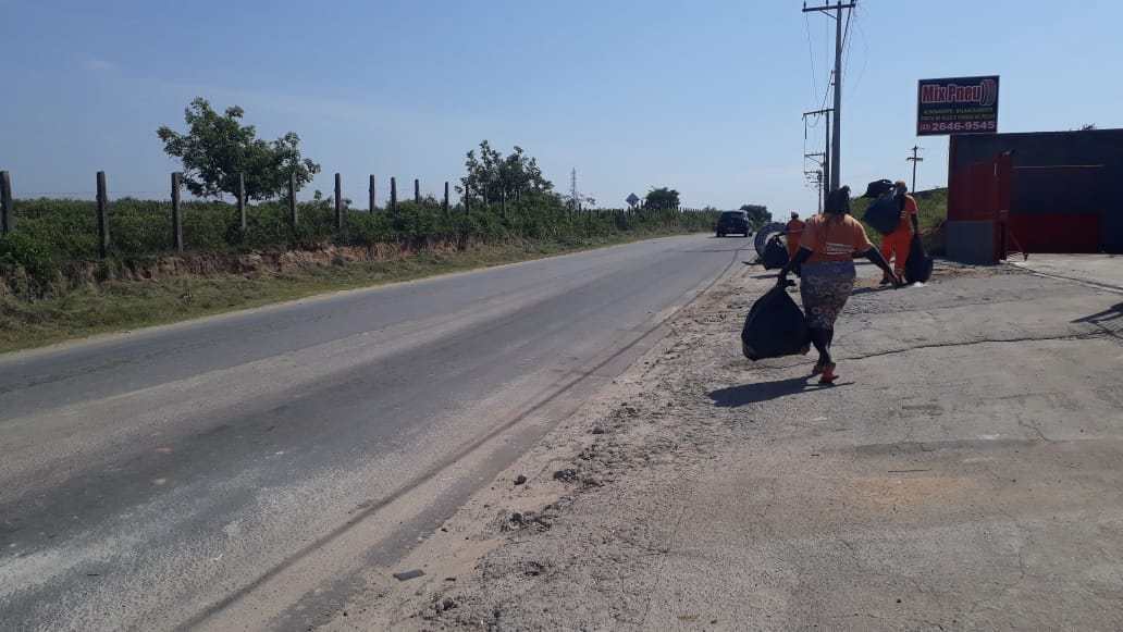 Nova Cabo Frio recebe mutirão de limpeza da Comsercaf