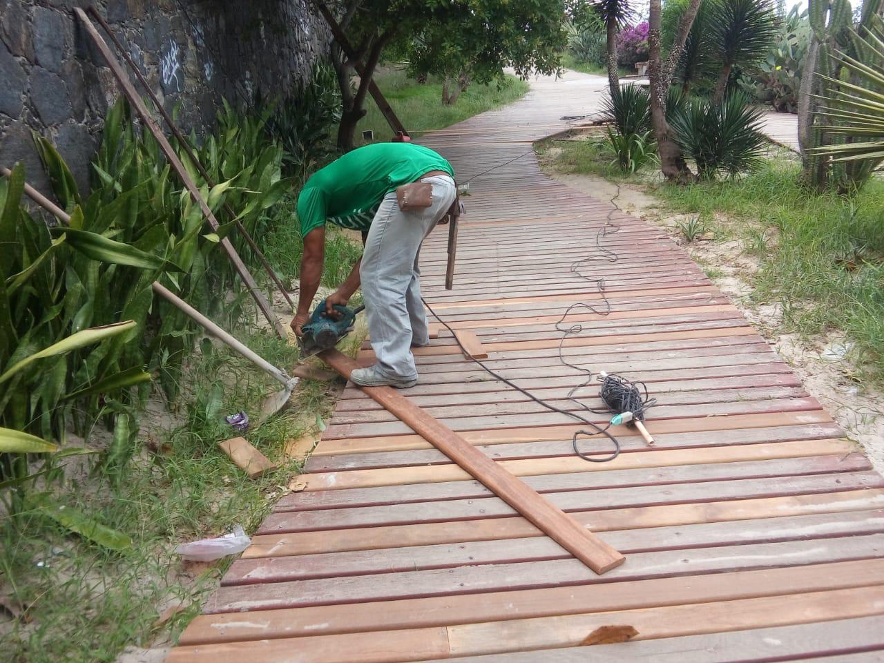 Prefeitura retoma obras na orla da Praia do Forte e Mirante do Arpoador