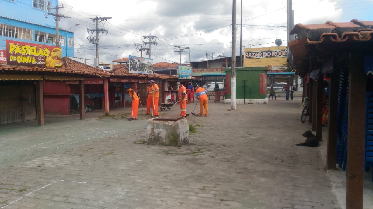 Comsercaf realiza ação com vários serviços em bairros de Cabo Frio