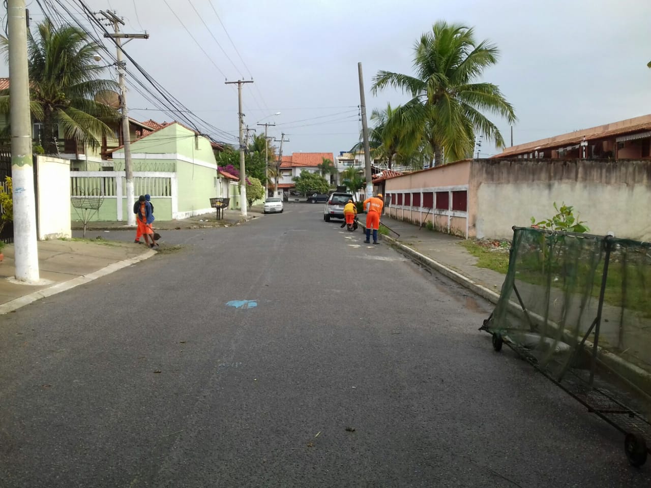 Comsercaf realiza mutirão de limpeza no Parque Burle