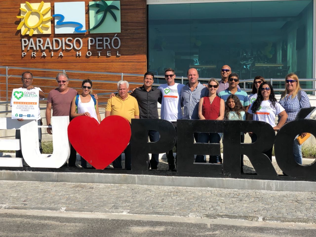 Representantes da comissão do Projeto Bandeira Azul realizam visita ténica na Praia do Peró nesta terça-feira (19)