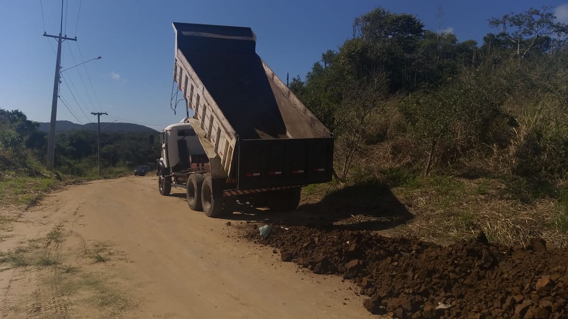 Comsercaf realiza mutirão de limpeza no Loteamento Caravelas