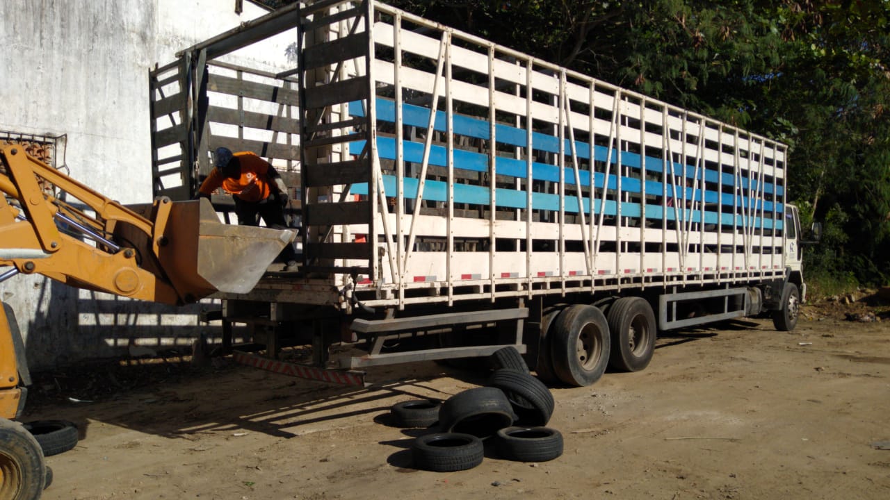 Comsercaf destina 9 toneladas de pneus para reutilização