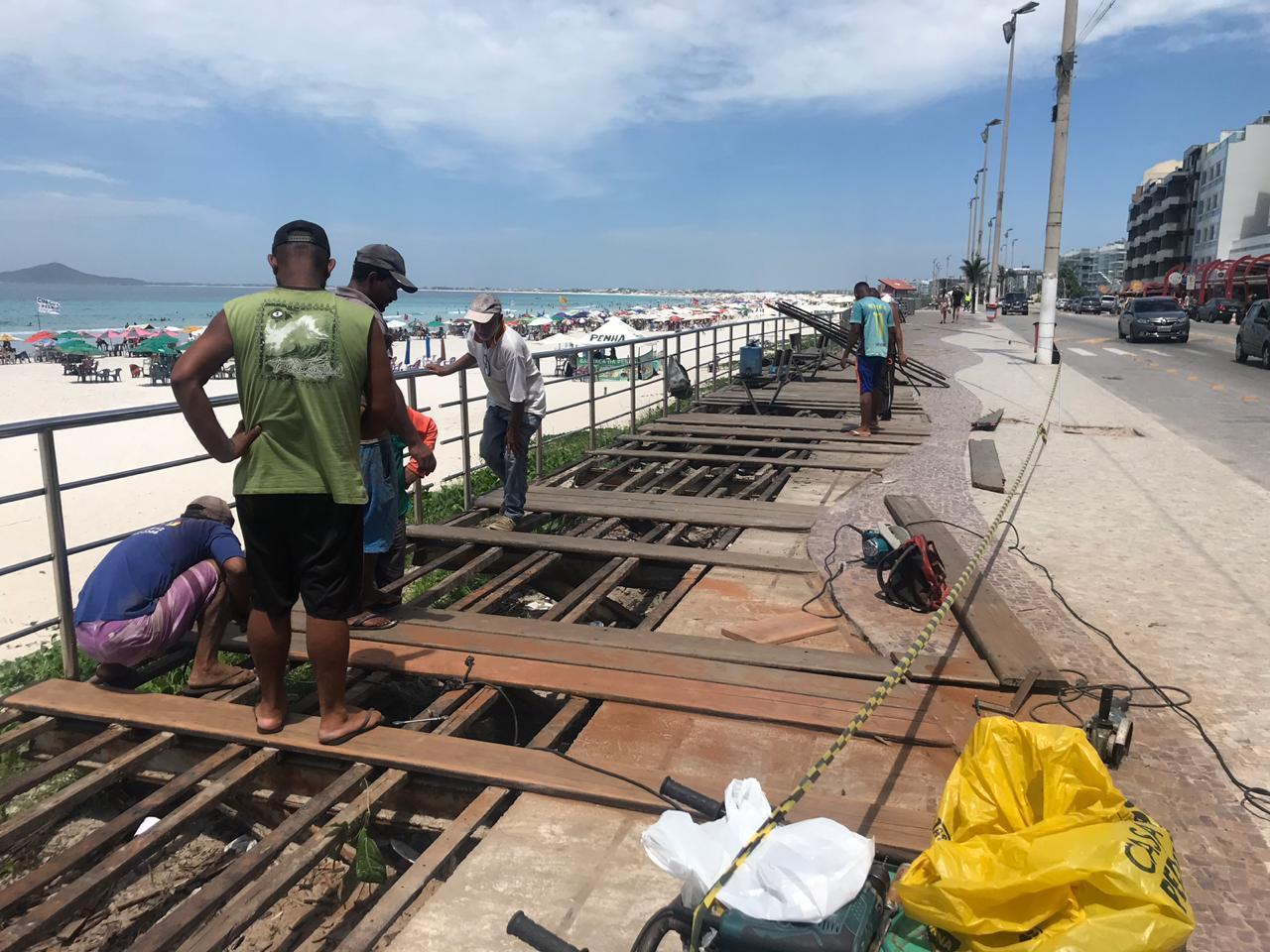 Prefeitura inicia obras na orla da Praia do Forte