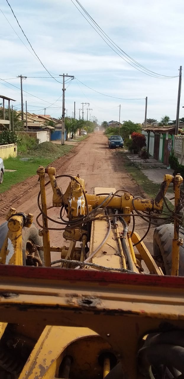 Prefeitura realiza força-tarefa de nivelamento de vias em Tamoios