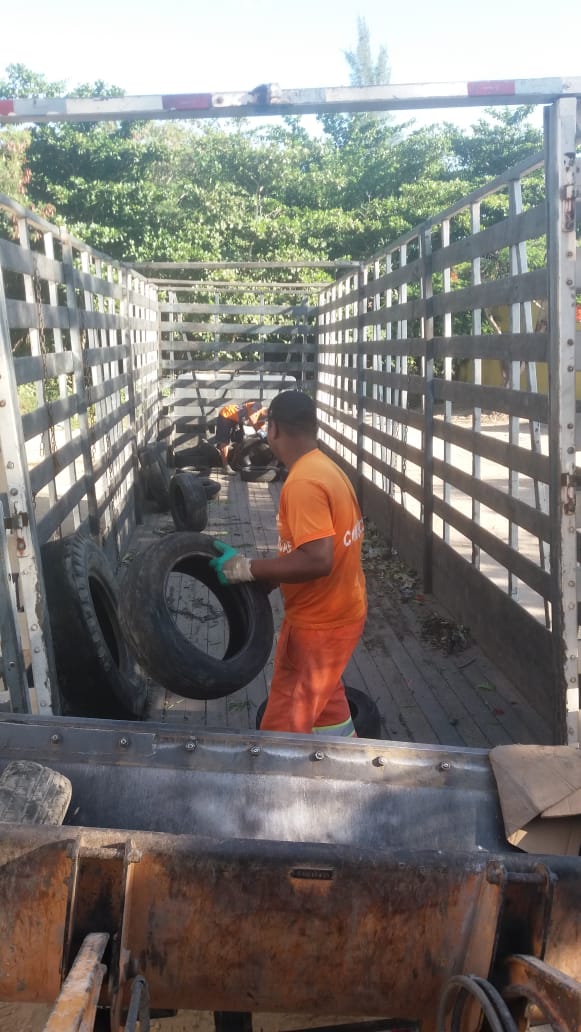 Prefeitura, através da Comsercaf,  destina nesta sexta-feira (25) mais 10 toneladas de pneus para reutilização