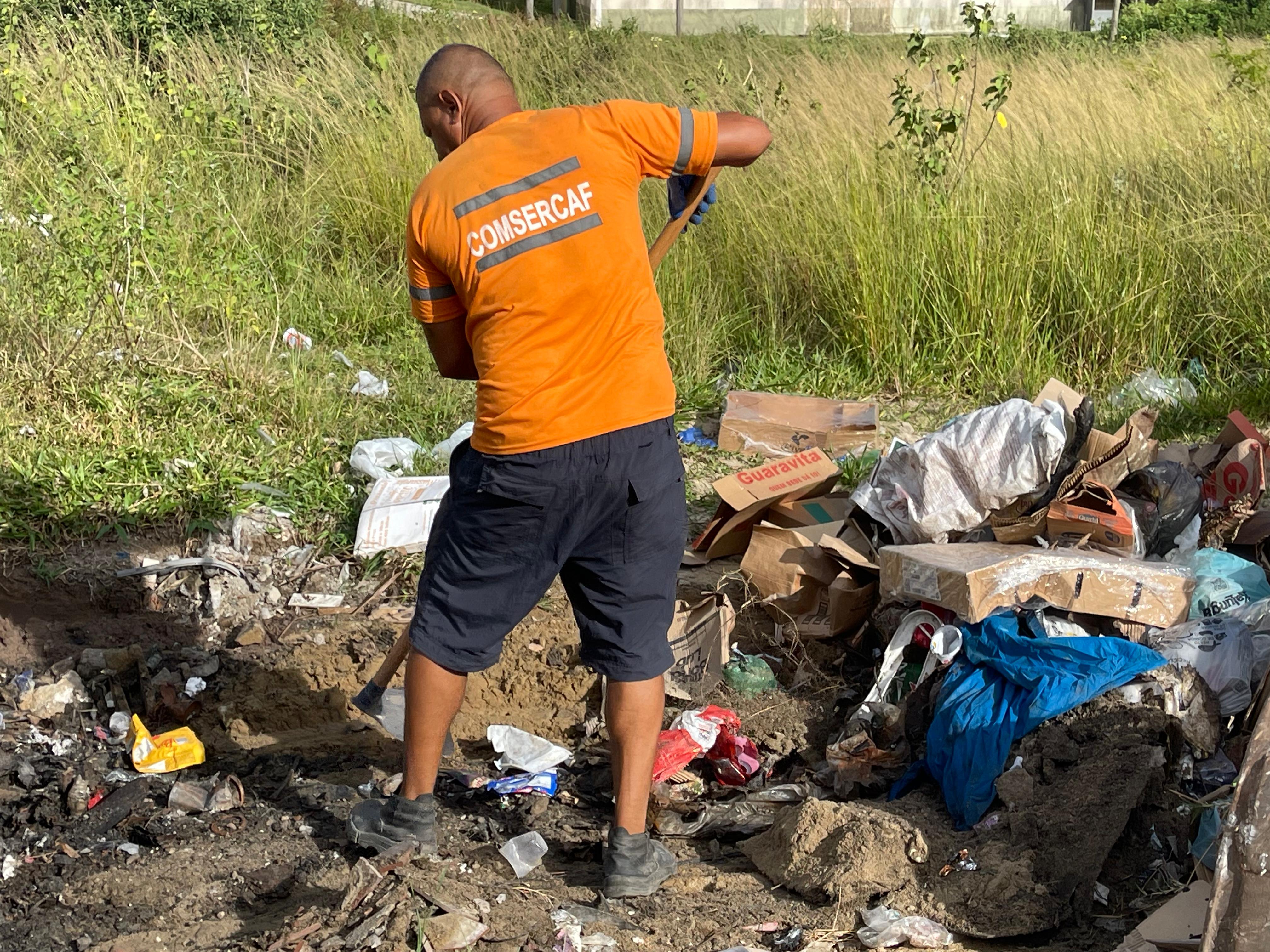 Mutirão de limpeza no Jardim Esperança
